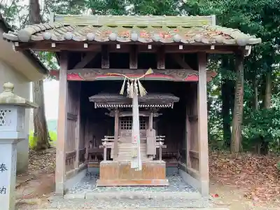 大澤八幡社の{uncategorized: "未分類", other: "その他", undefined: "問題あり", building: "その他建物", grave: "お墓", sacred_gate: "鳥居", guardian: "狛犬", statue: "像", buddha: "仏像", history: "歴史", nature: "自然", garden: "庭園", animal: "動物", pagoda: "塔", temizu: "手水舎", mountain_gate: "山門・神門", sanctuary: "本殿・本堂", subordinate: "末社・摂社", art: "芸術", scenery: "景色", jizo: "地蔵", ema: "絵馬", goshuin: "御朱印", omikuji: "おみくじ", items: "授与品その他", amulet: "お守り", goshuincho: "御朱印帳", eats: "食事", festival: "お祭り", votive_dance: "神楽", shichigosan: "七五三参", wedding: "結婚式", experience: "体験その他", initially: "初詣", around: "周辺", anti_infection: "感染症対策"}