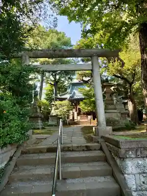 上高田氷川神社の鳥居