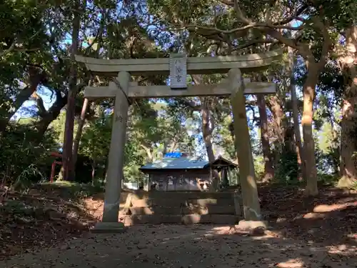 八幡神社の鳥居