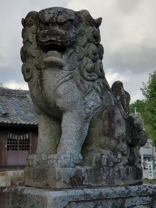 高師神社の狛犬
