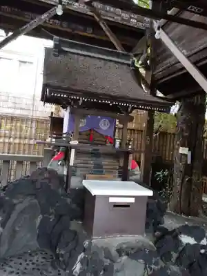 被官稲荷神社の本殿・本堂