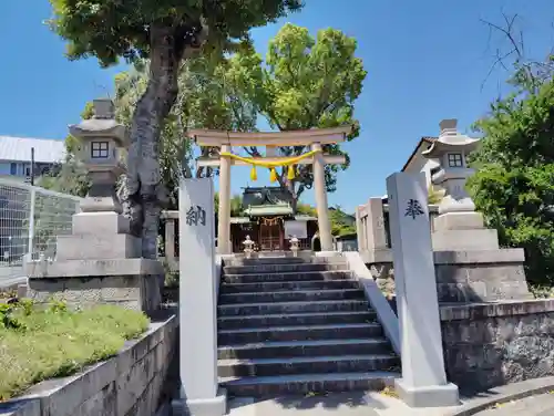 諏訪神社の鳥居
