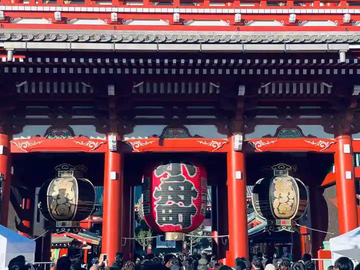 浅草寺の山門・神門