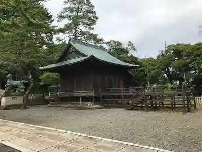 菅生石部神社の建物その他