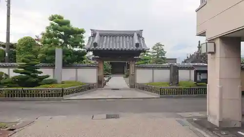 法源寺の山門・神門