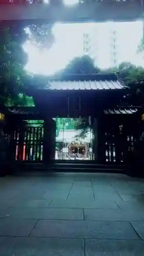 金王八幡宮の山門・神門
