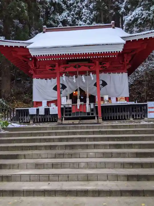 御座石神社の本殿・本堂