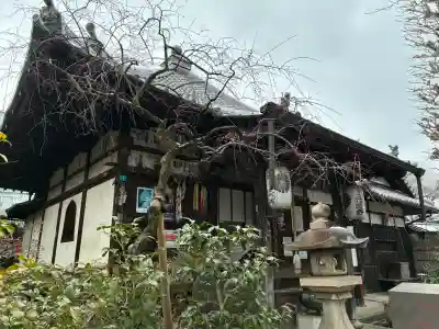 元慶寺の{uncategorized: "未分類", other: "その他", undefined: "問題あり", building: "その他建物", grave: "お墓", sacred_gate: "鳥居", guardian: "狛犬", statue: "像", buddha: "仏像", history: "歴史", nature: "自然", garden: "庭園", animal: "動物", pagoda: "塔", temizu: "手水舎", mountain_gate: "山門・神門", sanctuary: "本殿・本堂", subordinate: "末社・摂社", art: "芸術", scenery: "景色", jizo: "地蔵", ema: "絵馬", goshuin: "御朱印", omikuji: "おみくじ", items: "授与品その他", amulet: "お守り", goshuincho: "御朱印帳", eats: "食事", festival: "お祭り", votive_dance: "神楽", shichigosan: "七五三参", wedding: "結婚式", experience: "体験その他", initially: "初詣", around: "周辺", anti_infection: "感染症対策"}