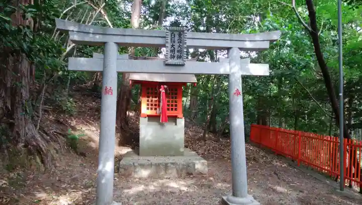 磐手杜神社の鳥居