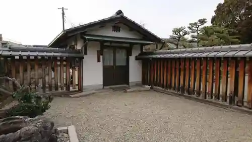 開化天皇　春日率川坂上陵のお墓