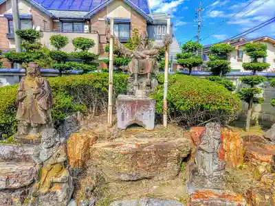 六所社（多加木）の末社・摂社