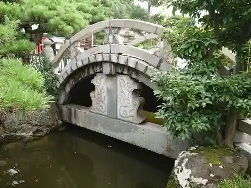 白山神社の庭園