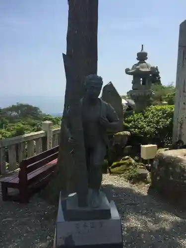 大山阿夫利神社の像