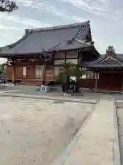 麟慶寺の本殿