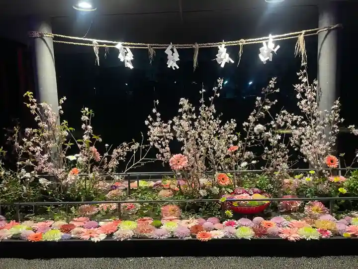 武蔵野坐令和神社の{uncategorized: "未分類", other: "その他", undefined: "問題あり", building: "その他建物", grave: "お墓", sacred_gate: "鳥居", guardian: "狛犬", statue: "像", buddha: "仏像", history: "歴史", nature: "自然", garden: "庭園", animal: "動物", pagoda: "塔", temizu: "手水舎", mountain_gate: "山門・神門", sanctuary: "本殿・本堂", subordinate: "末社・摂社", art: "芸術", scenery: "景色", jizo: "地蔵", ema: "絵馬", goshuin: "御朱印", omikuji: "おみくじ", items: "授与品その他", amulet: "お守り", goshuincho: "御朱印帳", eats: "食事", festival: "お祭り", votive_dance: "神楽", shichigosan: "七五三参", wedding: "結婚式", experience: "体験その他", initially: "初詣", around: "周辺", anti_infection: "感染症対策"}