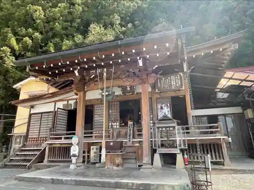 【公式】龍門院常楽寺（秩父札所十一番）の本殿・本堂