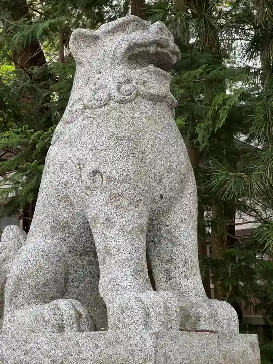 岩手護國神社の狛犬