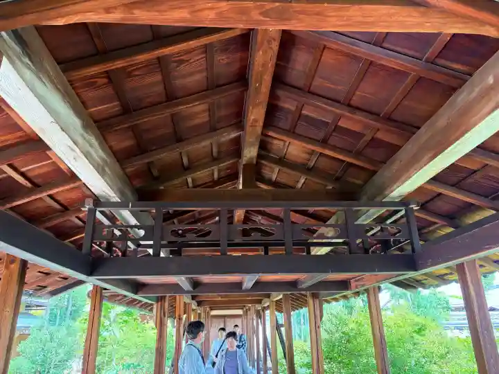 総見院の{uncategorized: "未分類", other: "その他", undefined: "問題あり", building: "その他建物", grave: "お墓", sacred_gate: "鳥居", guardian: "狛犬", statue: "像", buddha: "仏像", history: "歴史", nature: "自然", garden: "庭園", animal: "動物", pagoda: "塔", temizu: "手水舎", mountain_gate: "山門・神門", sanctuary: "本殿・本堂", subordinate: "末社・摂社", art: "芸術", scenery: "景色", jizo: "地蔵", ema: "絵馬", goshuin: "御朱印", omikuji: "おみくじ", items: "授与品その他", amulet: "お守り", goshuincho: "御朱印帳", eats: "食事", festival: "お祭り", votive_dance: "神楽", shichigosan: "七五三参", wedding: "結婚式", experience: "体験その他", initially: "初詣", around: "周辺", anti_infection: "感染症対策"}