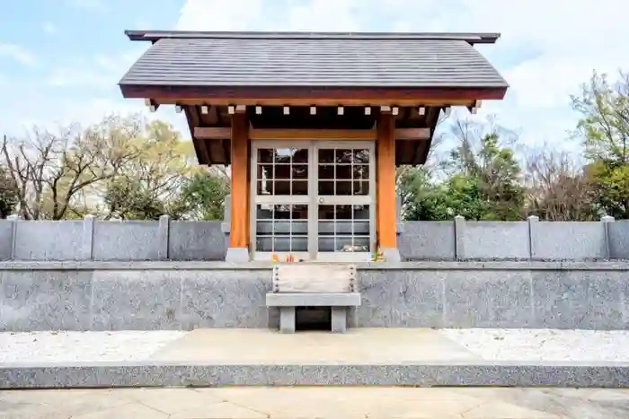 高山神社の本殿