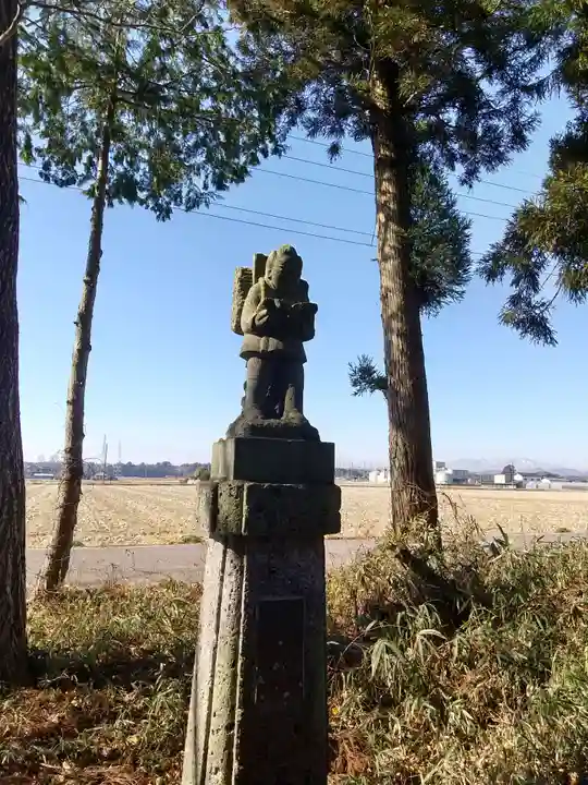琴平神社の像