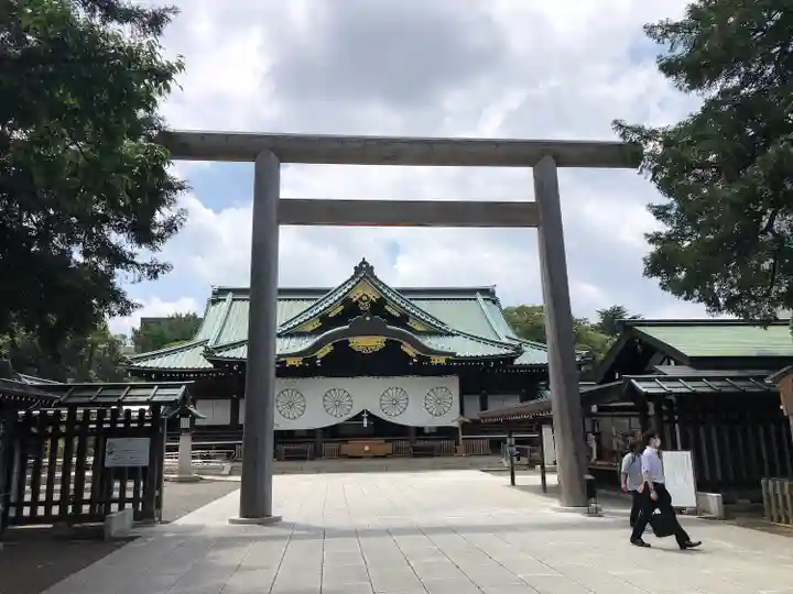 靖國神社の鳥居