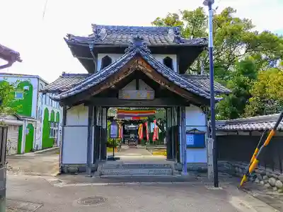 東光寺の山門・神門