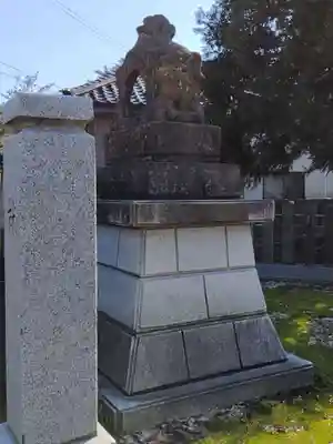 鵜川神社の狛犬