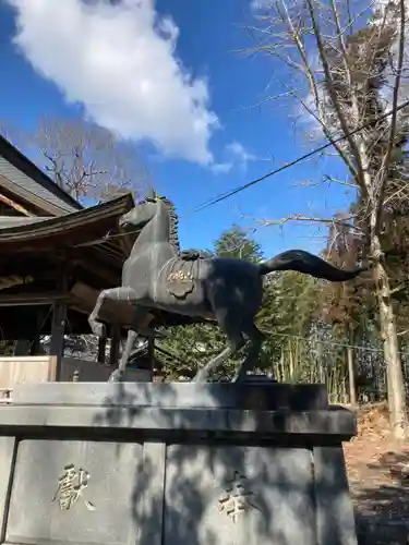 雨祈神社の像