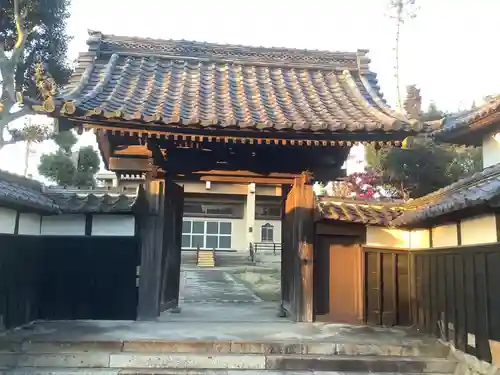 信力寺の山門・神門