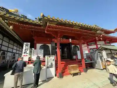 春日岡山東照宮 の{uncategorized: "未分類", other: "その他", undefined: "問題あり", building: "その他建物", grave: "お墓", sacred_gate: "鳥居", guardian: "狛犬", statue: "像", buddha: "仏像", history: "歴史", nature: "自然", garden: "庭園", animal: "動物", pagoda: "塔", temizu: "手水舎", mountain_gate: "山門・神門", sanctuary: "本殿・本堂", subordinate: "末社・摂社", art: "芸術", scenery: "景色", jizo: "地蔵", ema: "絵馬", goshuin: "御朱印", omikuji: "おみくじ", items: "授与品その他", amulet: "お守り", goshuincho: "御朱印帳", eats: "食事", festival: "お祭り", votive_dance: "神楽", shichigosan: "七五三参", wedding: "結婚式", experience: "体験その他", initially: "初詣", around: "周辺", anti_infection: "感染症対策"}