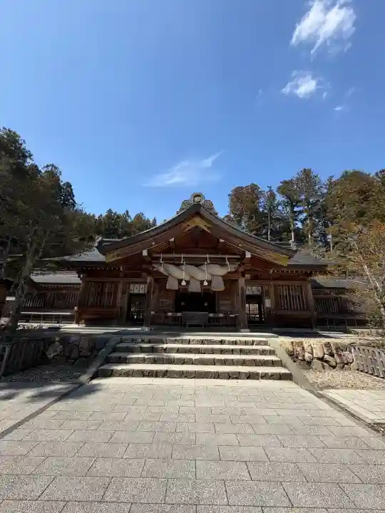 熊野大社の{uncategorized: "未分類", other: "その他", undefined: "問題あり", building: "その他建物", grave: "お墓", sacred_gate: "鳥居", guardian: "狛犬", statue: "像", buddha: "仏像", history: "歴史", nature: "自然", garden: "庭園", animal: "動物", pagoda: "塔", temizu: "手水舎", mountain_gate: "山門・神門", sanctuary: "本殿・本堂", subordinate: "末社・摂社", art: "芸術", scenery: "景色", jizo: "地蔵", ema: "絵馬", goshuin: "御朱印", omikuji: "おみくじ", items: "授与品その他", amulet: "お守り", goshuincho: "御朱印帳", eats: "食事", festival: "お祭り", votive_dance: "神楽", shichigosan: "七五三参", wedding: "結婚式", experience: "体験その他", initially: "初詣", around: "周辺", anti_infection: "感染症対策"}