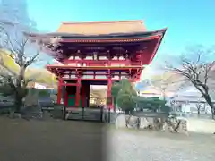 瀧山寺の山門