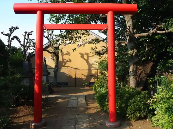 稲荷神社の鳥居