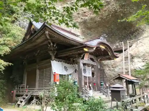 岩屋寺の本殿・本堂