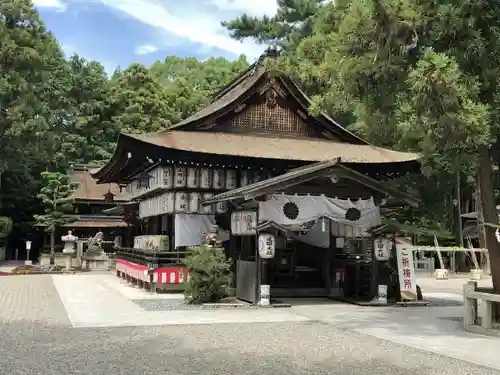 建部大社の本殿