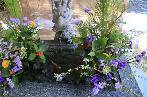 滑川神社 - 仕事と子どもの守り神の手水舎