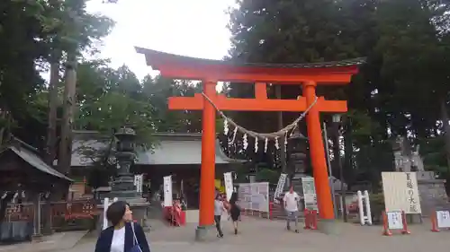 櫛引八幡宮の鳥居