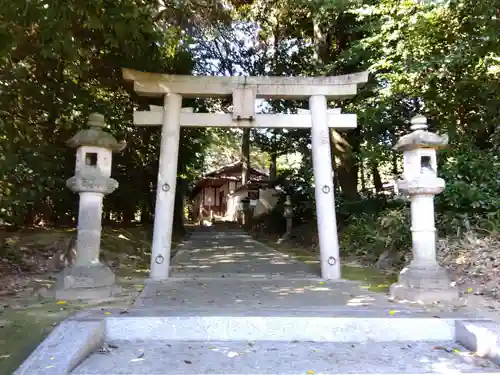 宇奈多理坐高御魂神社の鳥居