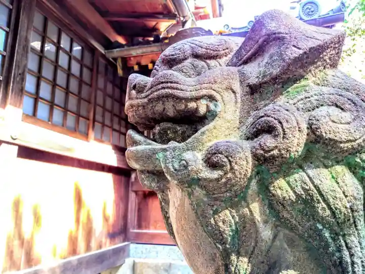 白山社(尾崎白山社)の狛犬