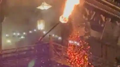 東大寺 二月堂のお祭り