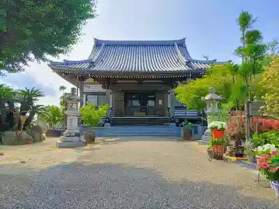 康順寺の本殿・本堂