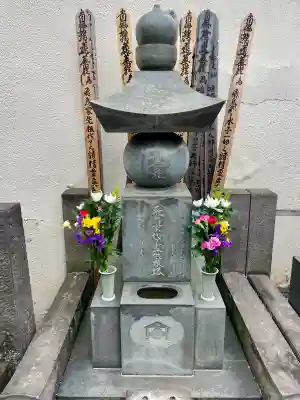 大正寺の{uncategorized: "未分類", other: "その他", undefined: "問題あり", building: "その他建物", grave: "お墓", sacred_gate: "鳥居", guardian: "狛犬", statue: "像", buddha: "仏像", history: "歴史", nature: "自然", garden: "庭園", animal: "動物", pagoda: "塔", temizu: "手水舎", mountain_gate: "山門・神門", sanctuary: "本殿・本堂", subordinate: "末社・摂社", art: "芸術", scenery: "景色", jizo: "地蔵", ema: "絵馬", goshuin: "御朱印", omikuji: "おみくじ", items: "授与品その他", amulet: "お守り", goshuincho: "御朱印帳", eats: "食事", festival: "お祭り", votive_dance: "神楽", shichigosan: "七五三参", wedding: "結婚式", experience: "体験その他", initially: "初詣", around: "周辺", anti_infection: "感染症対策"}