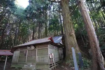 二柱神社の本殿・本堂