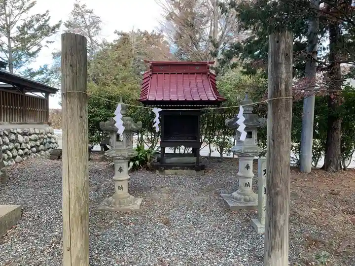 諏訪神社の末社・摂社