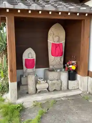 法泉寺の地蔵