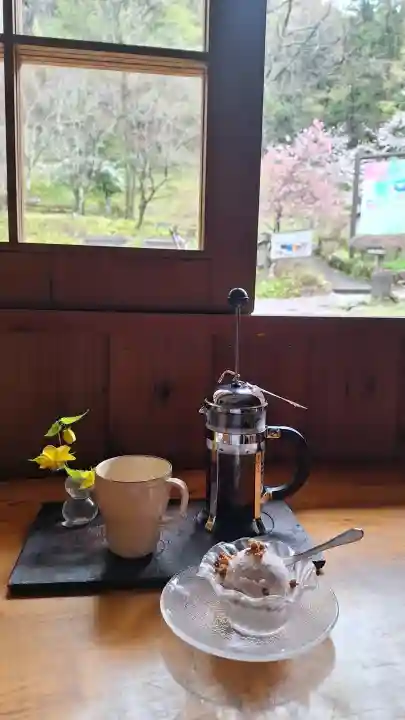 橋立堂の{uncategorized: "未分類", other: "その他", undefined: "問題あり", building: "その他建物", grave: "お墓", sacred_gate: "鳥居", guardian: "狛犬", statue: "像", buddha: "仏像", history: "歴史", nature: "自然", garden: "庭園", animal: "動物", pagoda: "塔", temizu: "手水舎", mountain_gate: "山門・神門", sanctuary: "本殿・本堂", subordinate: "末社・摂社", art: "芸術", scenery: "景色", jizo: "地蔵", ema: "絵馬", goshuin: "御朱印", omikuji: "おみくじ", items: "授与品その他", amulet: "お守り", goshuincho: "御朱印帳", eats: "食事", festival: "お祭り", votive_dance: "神楽", shichigosan: "七五三参", wedding: "結婚式", experience: "体験その他", initially: "初詣", around: "周辺", anti_infection: "感染症対策"}