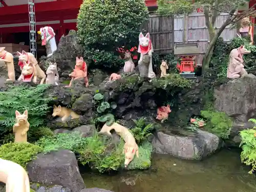 京濱伏見稲荷神社の狛犬