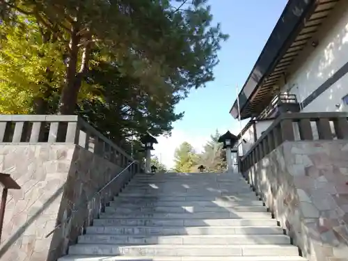 北見神社の庭園