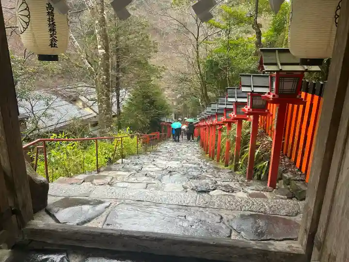貴船神社の{uncategorized: "未分類", other: "その他", undefined: "問題あり", building: "その他建物", grave: "お墓", sacred_gate: "鳥居", guardian: "狛犬", statue: "像", buddha: "仏像", history: "歴史", nature: "自然", garden: "庭園", animal: "動物", pagoda: "塔", temizu: "手水舎", mountain_gate: "山門・神門", sanctuary: "本殿・本堂", subordinate: "末社・摂社", art: "芸術", scenery: "景色", jizo: "地蔵", ema: "絵馬", goshuin: "御朱印", omikuji: "おみくじ", items: "授与品その他", amulet: "お守り", goshuincho: "御朱印帳", eats: "食事", festival: "お祭り", votive_dance: "神楽", shichigosan: "七五三参", wedding: "結婚式", experience: "体験その他", initially: "初詣", around: "周辺", anti_infection: "感染症対策"}