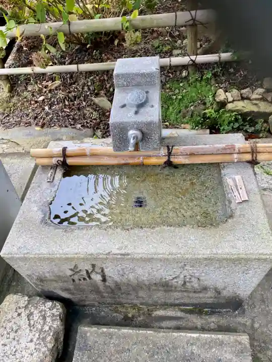 八幡宮(吉利倶八幡宮・勧修寺八幡宮)の手水舎